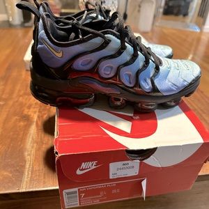 Nike Vapormax Plus size 7 men Blue like new worn once